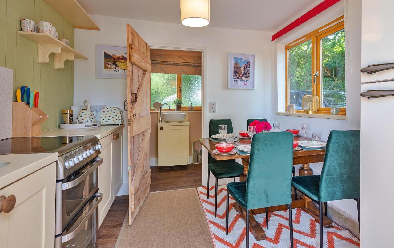 Finest Retreats - Shrawardine Train Carriage Villa Dış mekan fotoğraf